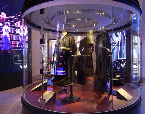 Journey into the World of Mystery: The New York Magic Exhibition